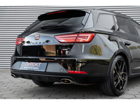 SEAT Leon ST 2.0 TSI CUPRA 300 4DRIVE PANO LEDER BEATS CAMERA
