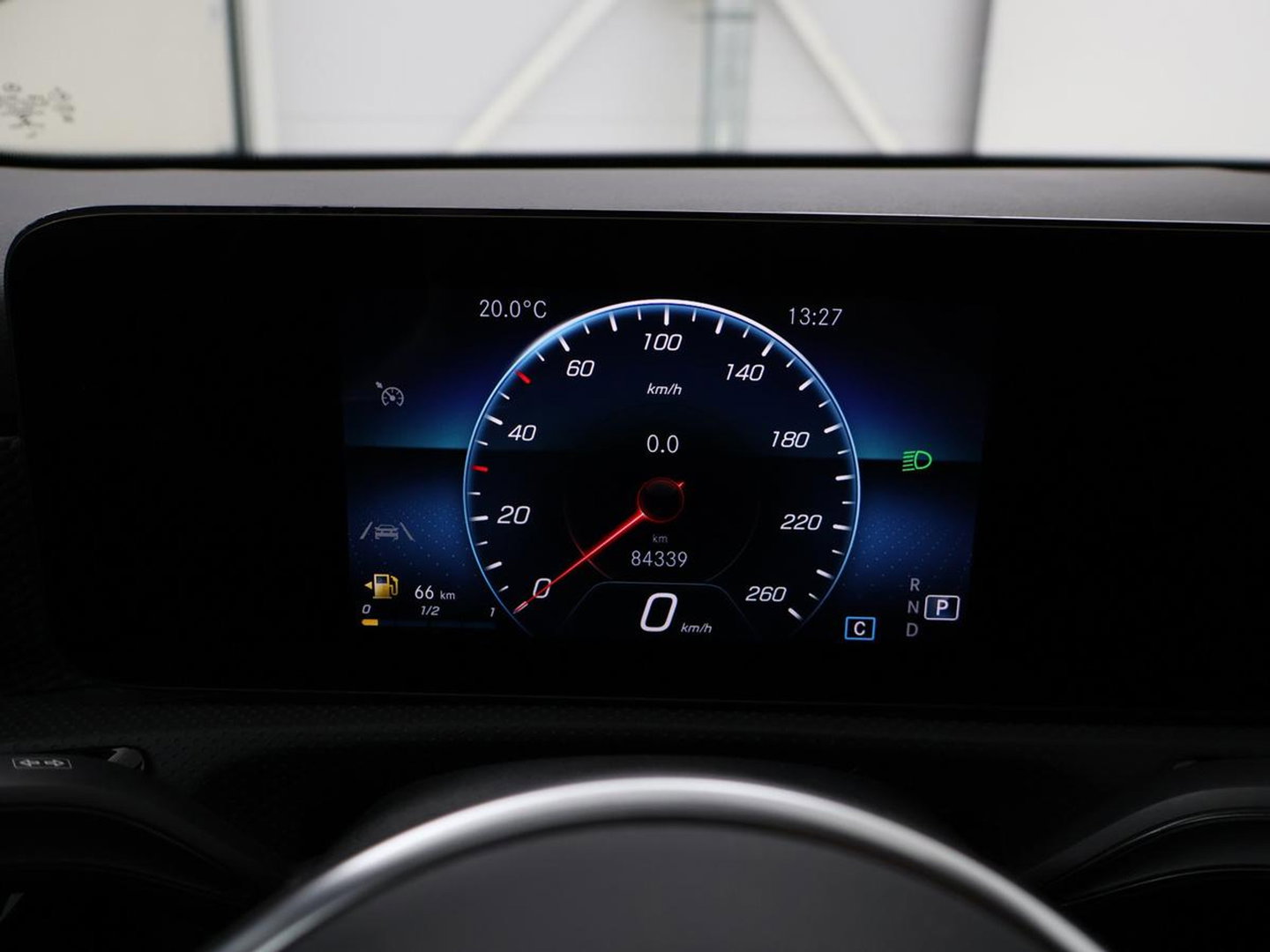 Mercedes-Benz A-Klasse 200 Advantage | Half leder | Cruise control | Stoelverwarming | Camera | Park assist | Climate control | Navigatie | Bluetooth