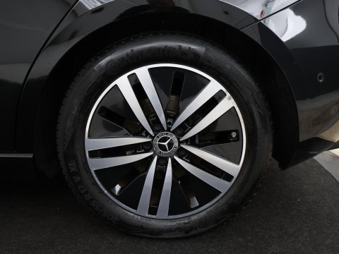 Mercedes-Benz A-Klasse 200 Advantage | Half leder | Cruise control | Stoelverwarming | Camera | Park assist | Climate control | Navigatie | Bluetooth