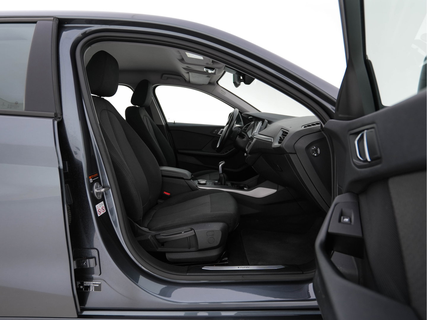 BMW 1-serie 116d (INCL-BTW) *NAVI-FULLMAP | DIGI-COCKPIT | COMFORT-SEATS | DAB+ | ECC | PDC | CRUISE | 16''ALU*