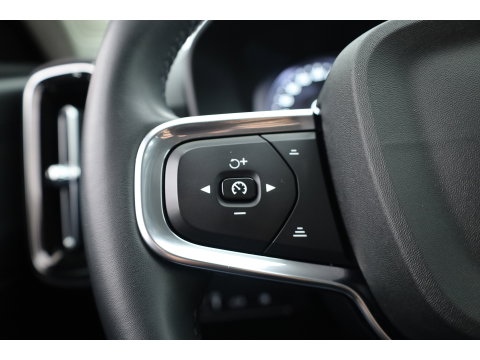 Volvo XC40 1.5 T4 Recharge Inscription Expression | SOH 91% | Trekhaak | Elek. stoelen | Stoel + stuurverw. |