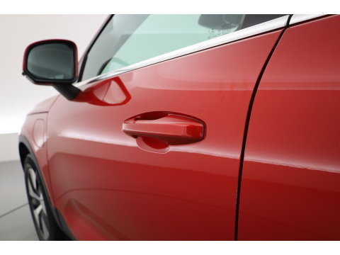 Volvo XC40 1.5 T4 Recharge Inscription Expression | SOH 91% | Trekhaak | Elek. stoelen | Stoel + stuurverw. |