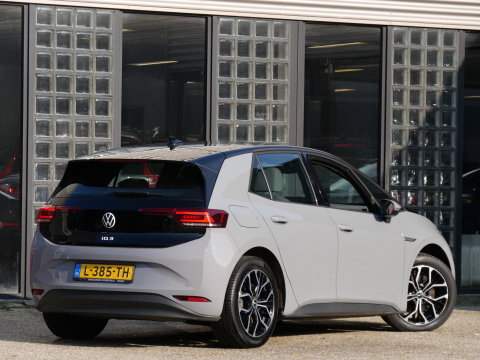 Volkswagen ID.3 58kWh PRO/ MOONSTONE GREY/ NL-AUTO/ SOH 92%