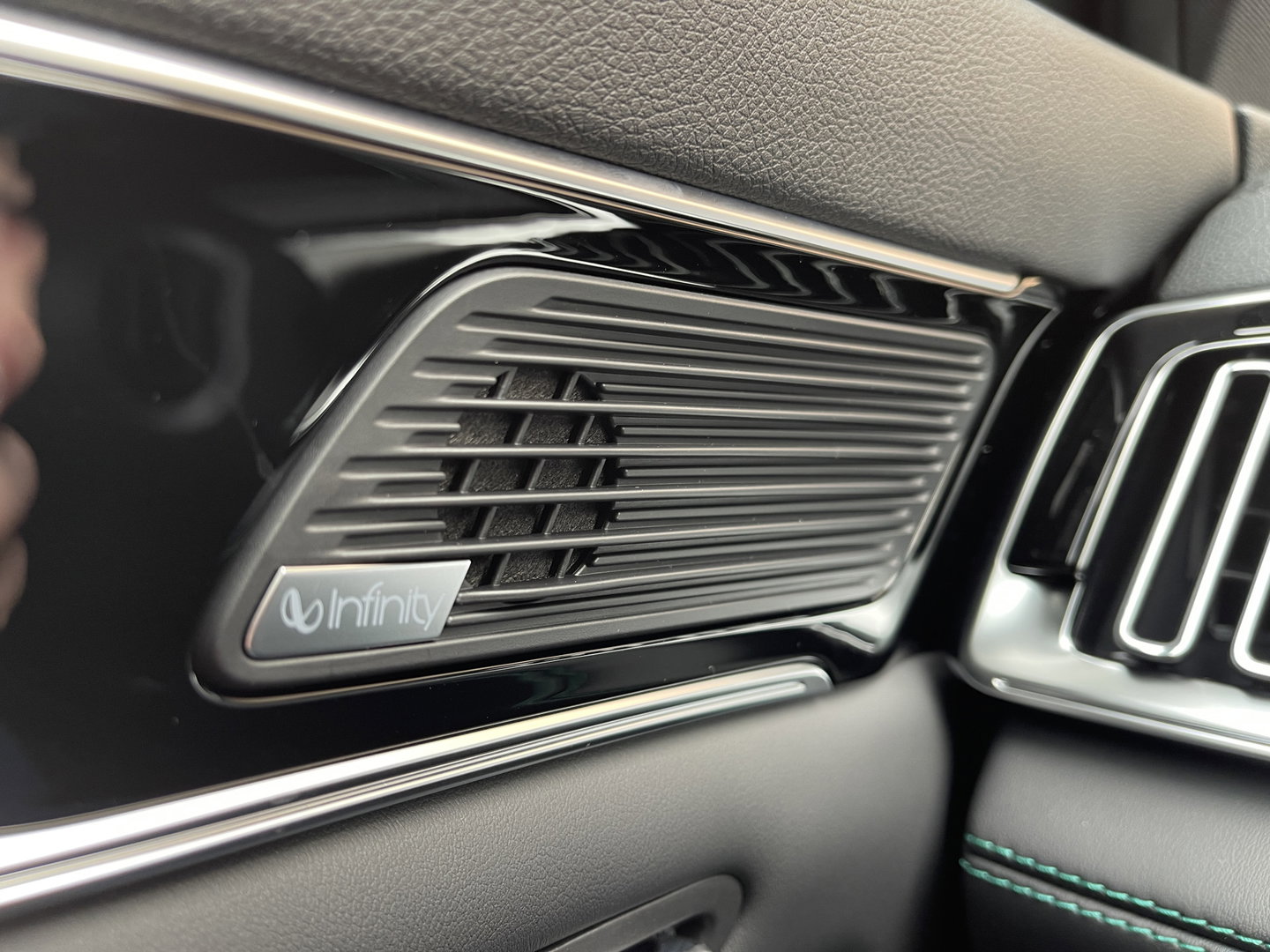 BYD SEAL U 1.5 DM-i FWD Boost | Head-up Display| Apple Carplay | Keyless Go/Entry | Stoelventilatie | 360 Camera | Panorama dak | Rijmodus Regeling |