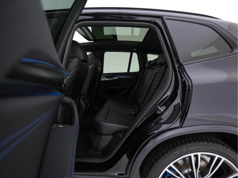 BMW X3 xDrive30e M-Styling Business Edition Plus (Plug-in) {SoH-87%} (INCL-BTW) Aut. *PANO | LEATHER | FULL-LED | HARMAN/KARDON | BLINDSPOT | HEATED-SPORTSEATS | DIGI-COCKPIT | CAMERA | NAVI-FULLMAP | DAB+ | PRIVACY-GLASS | SHIFTPADDLES | TOWBAR | 21''ALU*