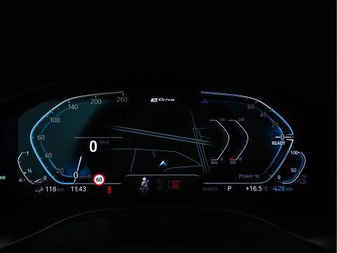 BMW X3 xDrive30e M-Styling Business Edition Plus (Plug-in) {SoH-87%} (INCL-BTW) Aut. *PANO | LEATHER | FULL-LED | HARMAN/KARDON | BLINDSPOT | HEATED-SPORTSEATS | DIGI-COCKPIT | CAMERA | NAVI-FULLMAP | DAB+ | PRIVACY-GLASS | SHIFTPADDLES | TOWBAR | 21''ALU*