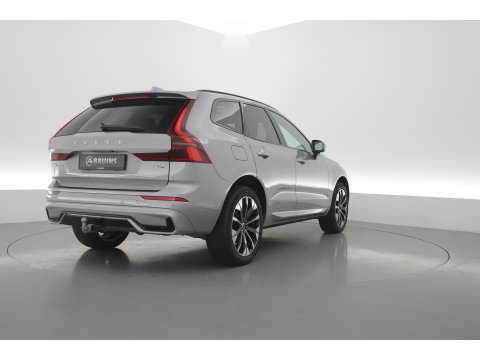 Volvo XC60 2.0 T8 Plug-in hybrid AWD Ultra Dark | Pano-dak | Trekhaak | Head-up | 360 camera | Stoel + stuurverw. | aurora silver |