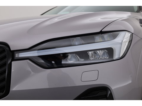 Volvo XC60 2.0 T8 Plug-in hybrid AWD Ultra Dark | Pano-dak | Trekhaak | Head-up | 360 camera | Stoel + stuurverw. | aurora silver |