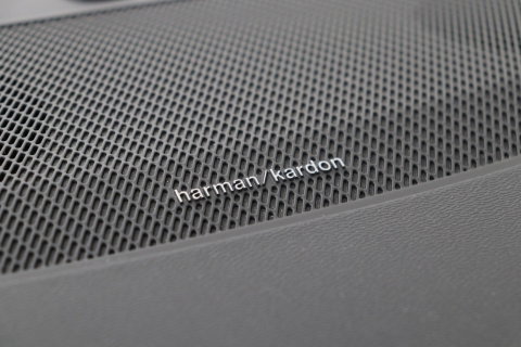 Volvo V60 2.0 T4 Momentum Pro | Harman/Kardon | Panoramadak | Trekhaak | Camera | Stoelverwarming | 19 Inch