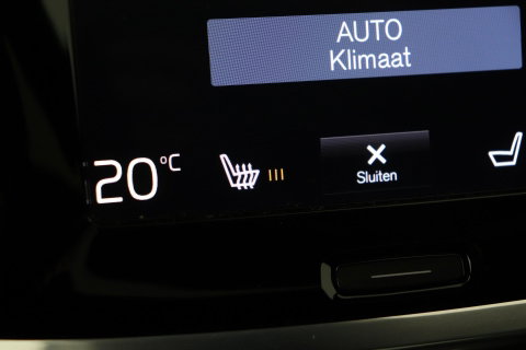 Volvo V60 2.0 T4 Momentum Pro | Harman/Kardon | Panoramadak | Trekhaak | Camera | Stoelverwarming | 19 Inch
