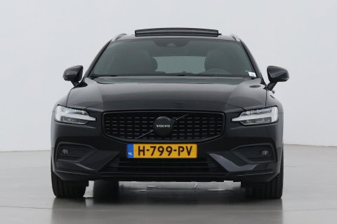 Volvo V60 2.0 T4 Momentum Pro | Harman/Kardon | Panoramadak | Trekhaak | Camera | Stoelverwarming | 19 Inch
