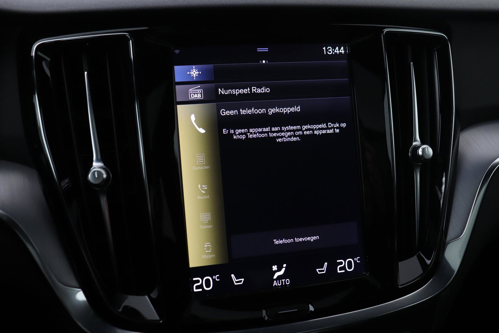 Volvo V60 2.0 T4 Momentum Pro | Harman/Kardon | Panoramadak | Trekhaak | Camera | Stoelverwarming | 19 Inch