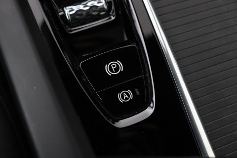 Volvo V60 2.0 T4 Momentum Pro | Harman/Kardon | Panoramadak | Trekhaak | Camera | Stoelverwarming | 19 Inch