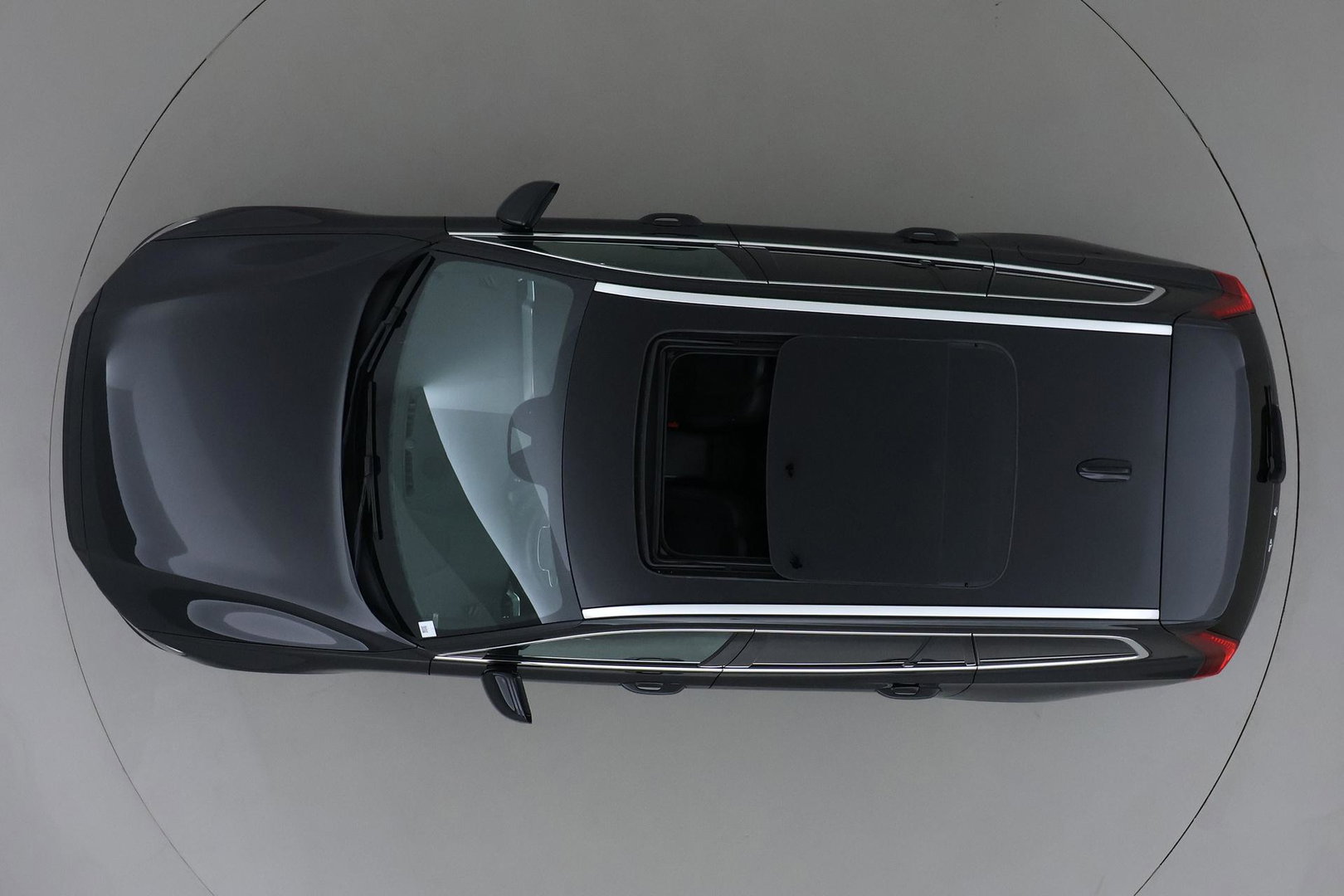 Volvo V60 2.0 T4 Momentum Pro | Harman/Kardon | Panoramadak | Trekhaak | Camera | Stoelverwarming | 19 Inch