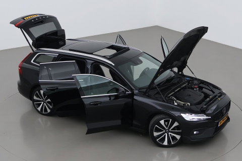 Volvo V60 2.0 T4 Momentum Pro | Harman/Kardon | Panoramadak | Trekhaak | Camera | Stoelverwarming | 19 Inch