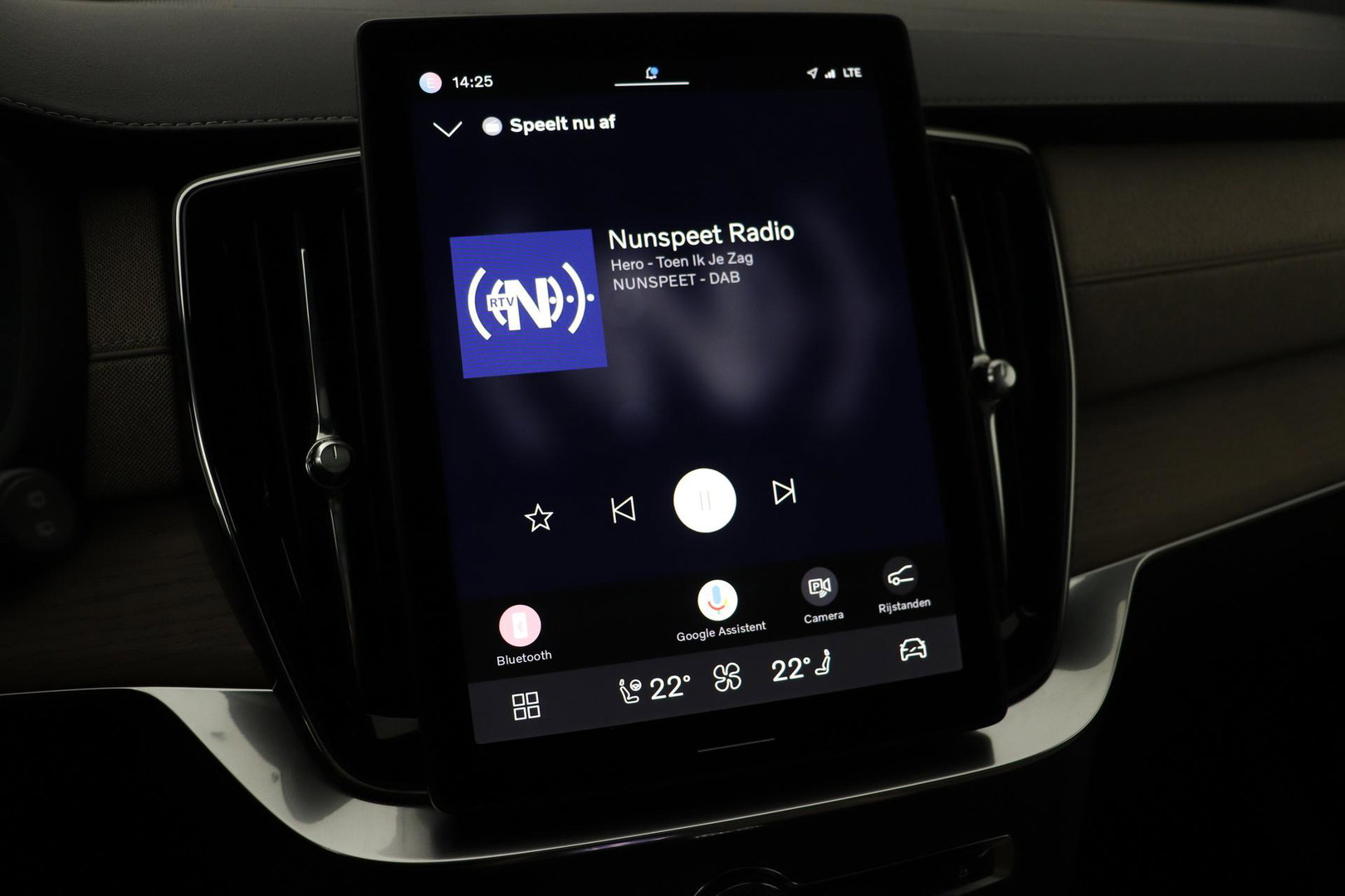 Volvo XC90 T8 Ultra Dark | HEICO | Luchtvering | Stoelventilatie | Bowers & Wilkins | Trekhaak
