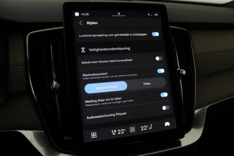 Volvo XC90 T8 Ultra Dark | HEICO | Luchtvering | Stoelventilatie | Bowers & Wilkins | Trekhaak