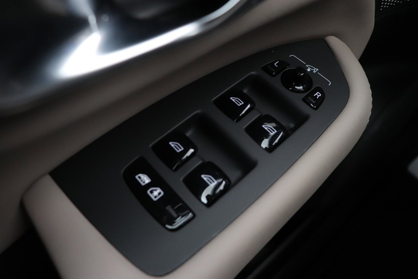 Volvo XC90 T8 Ultra Dark | HEICO | Luchtvering | Stoelventilatie | Bowers & Wilkins | Trekhaak