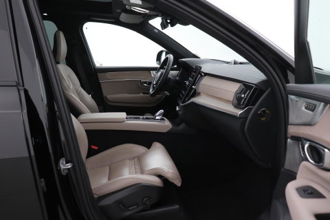 Volvo XC90 T8 Ultra Dark | HEICO | Luchtvering | Stoelventilatie | Bowers & Wilkins | Trekhaak