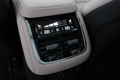 Volvo XC90 T8 Ultra Dark | HEICO | Luchtvering | Stoelventilatie | Bowers & Wilkins | Trekhaak
