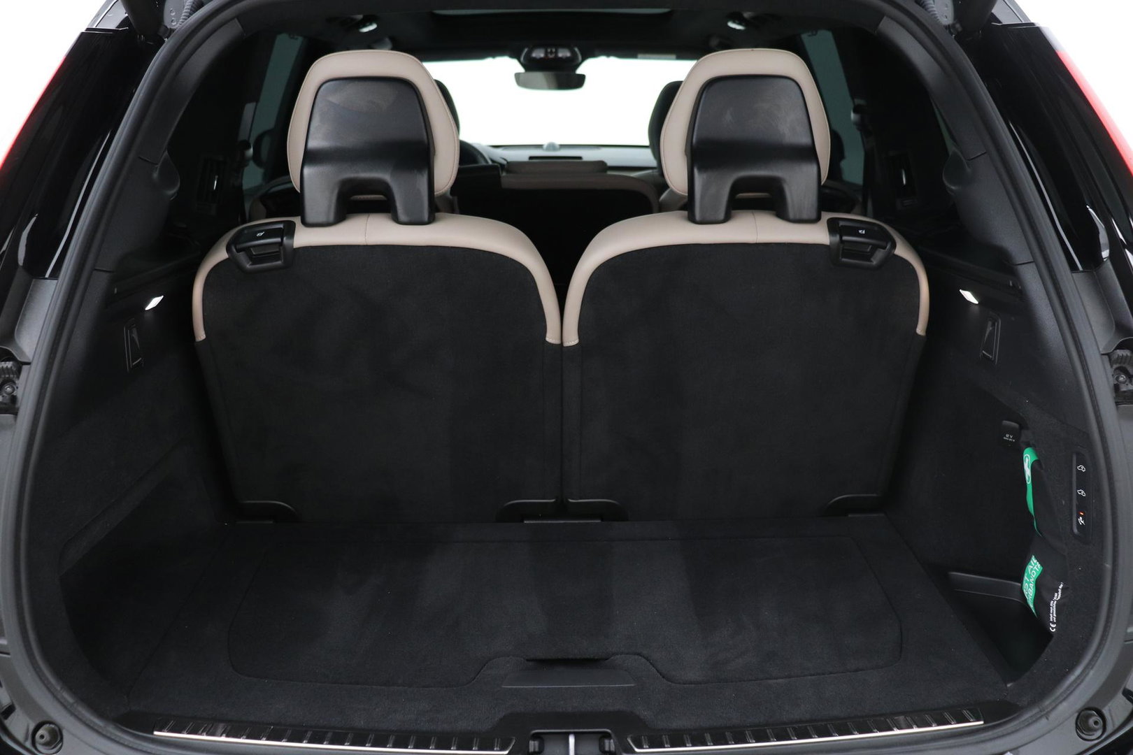 Volvo XC90 T8 Ultra Dark | HEICO | Luchtvering | Stoelventilatie | Bowers & Wilkins | Trekhaak
