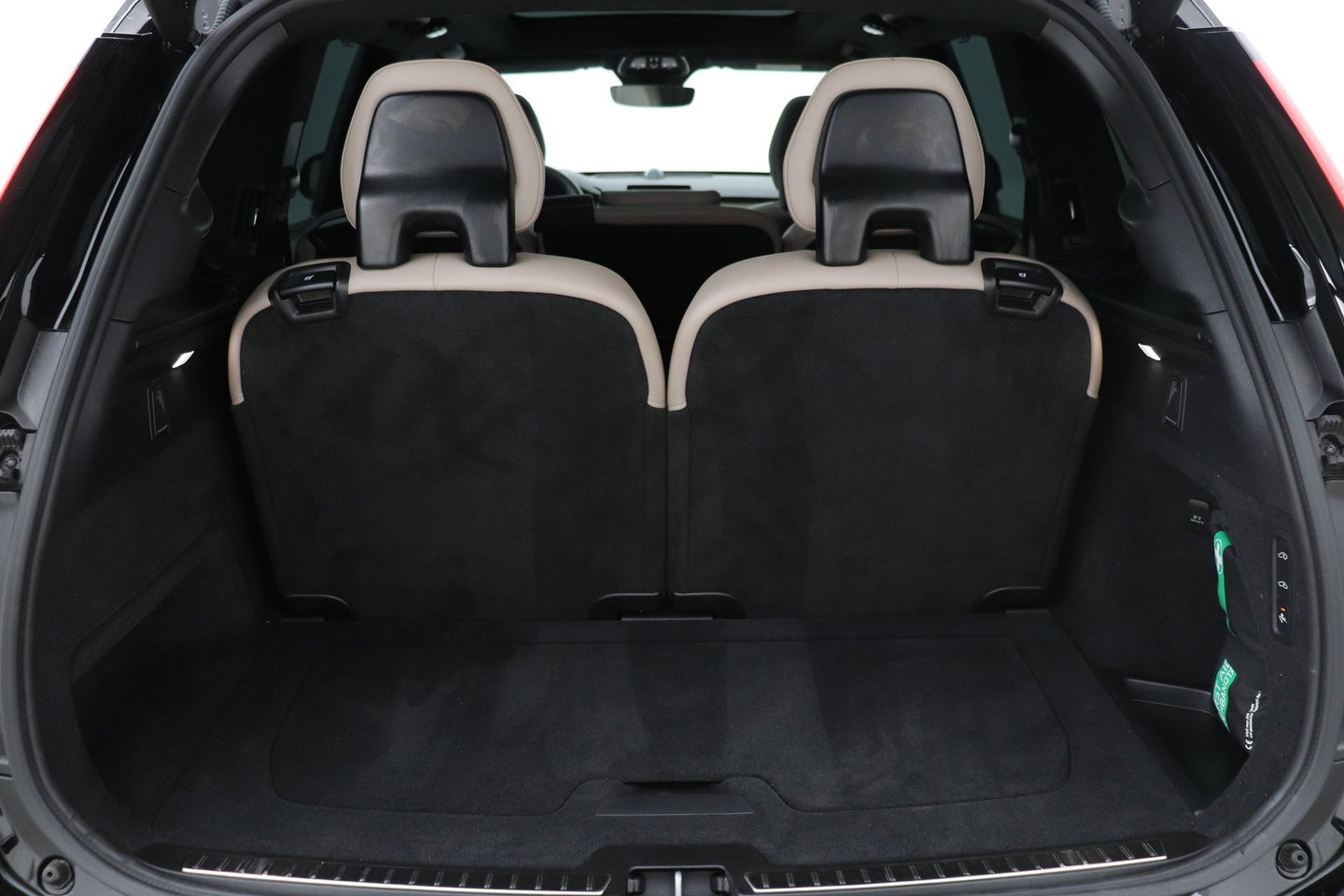 Volvo XC90 T8 Ultra Dark | HEICO | Luchtvering | Stoelventilatie | Bowers & Wilkins | Trekhaak