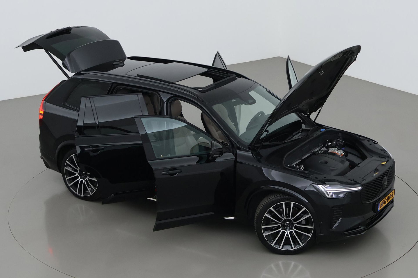Volvo XC90 T8 Ultra Dark | HEICO | Luchtvering | Stoelventilatie | Bowers & Wilkins | Trekhaak
