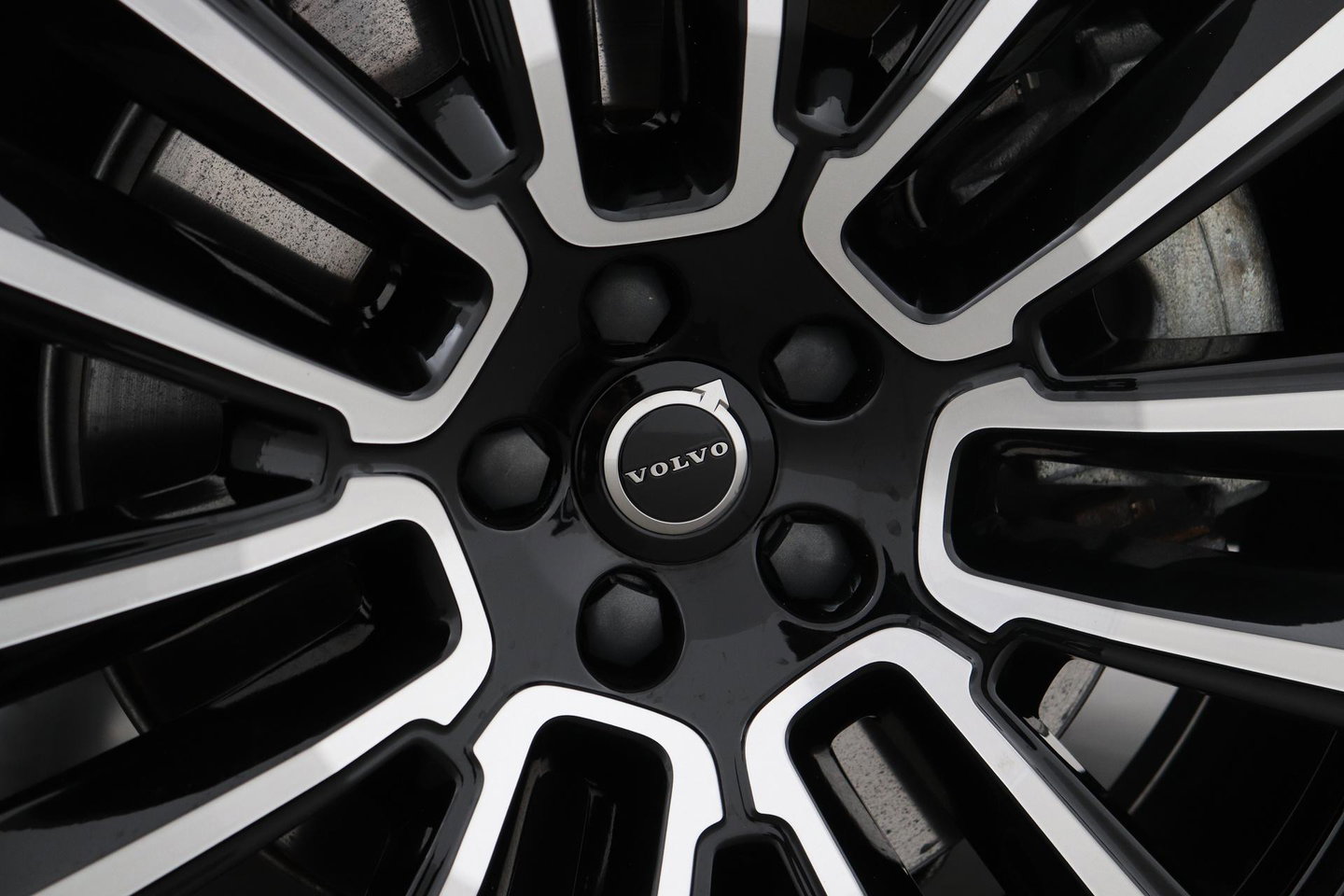 Volvo XC90 T8 Ultra Dark | HEICO | Luchtvering | Stoelventilatie | Bowers & Wilkins | Trekhaak