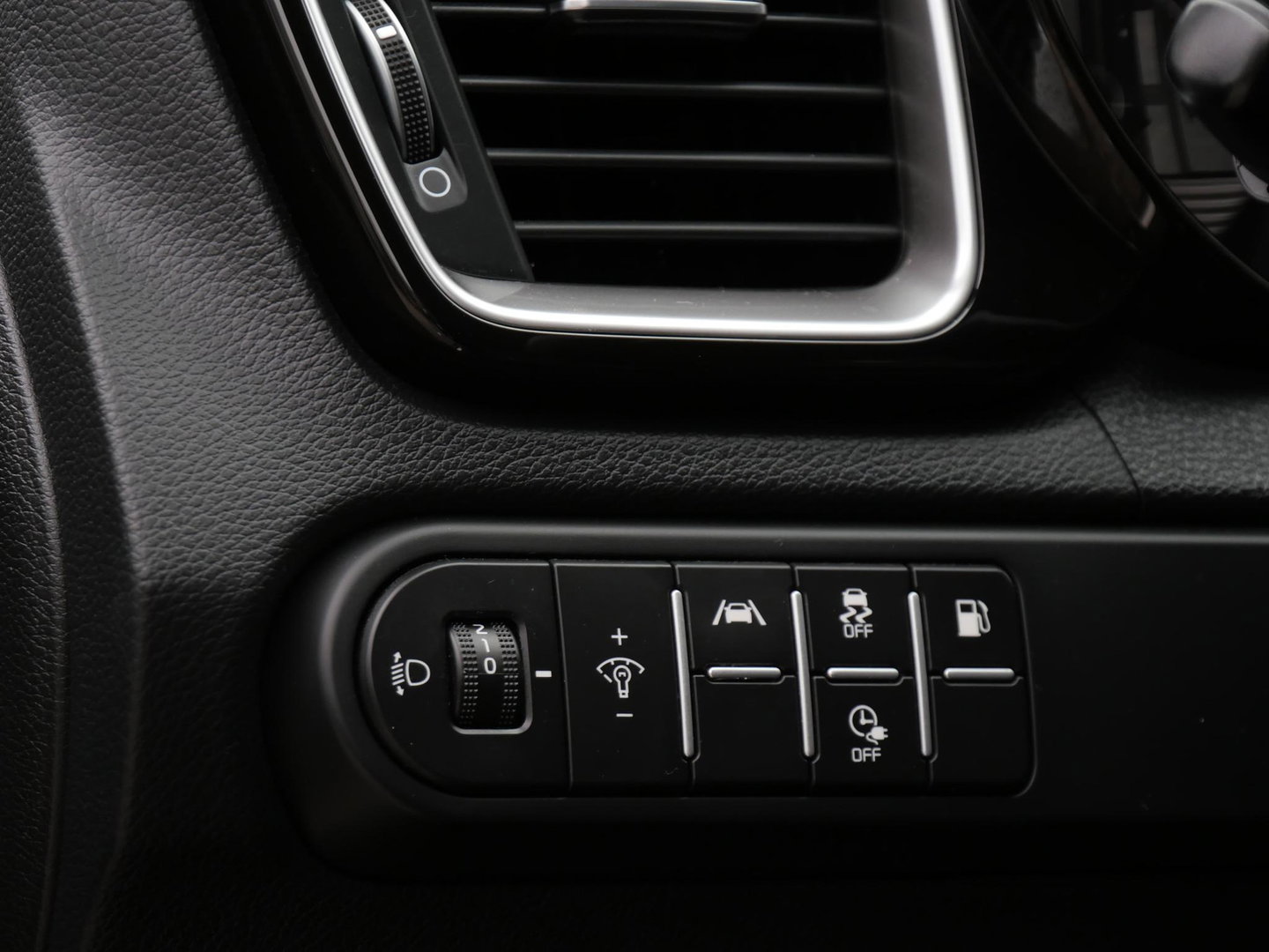 Kia Ceed Sportswagon PHEV DYNAMICLINE/ WINTER PAKKET/ CAMERA/ CARPLAY
