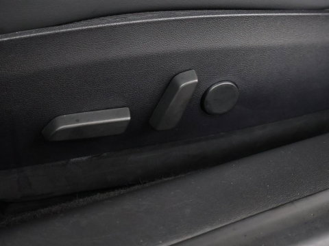 Tesla Model 3 Long Range AWD 75 kWh | SOH 90,7% | Panoramadak | Leder | Memory | Stoelverwarming | Camera | Park assist | Climate control