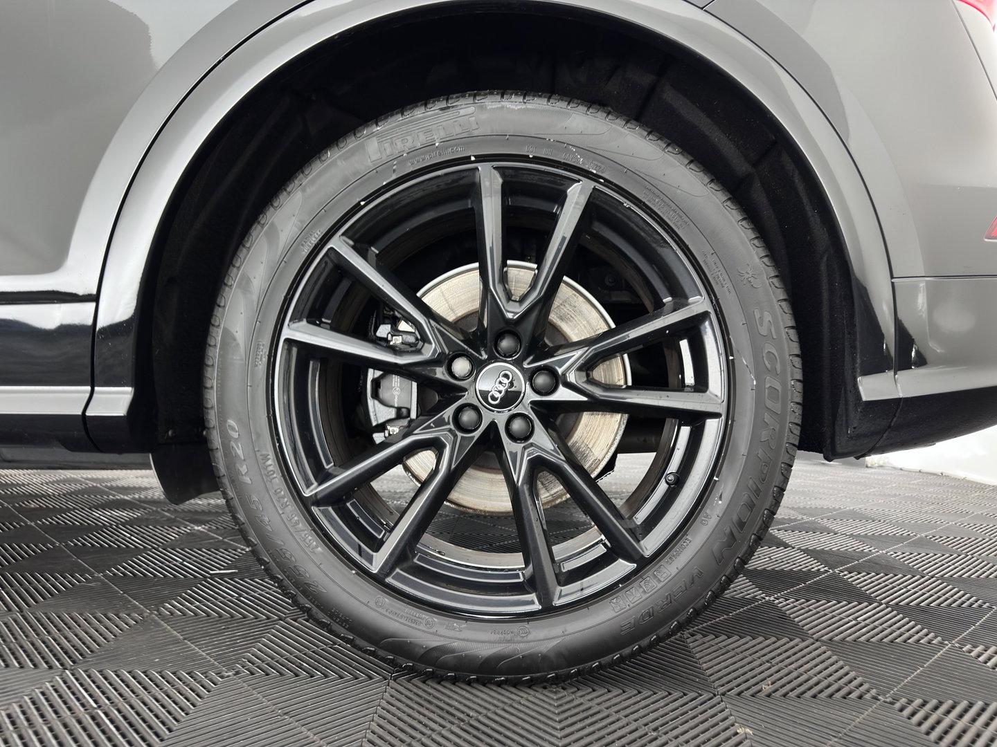 Audi SQ5 3.0 TDI Quattro Black Edition Aut. *LEATHER | FULL-LED | HEATED-SPORTSEATS | DIGI-COCKPIT | NAVI-FULLMAP | CAMERA | AUDI-SOUND | PRIVACY-GLASS | ECC | PDC | CRUISE | TOWBAR | KEYLESS | SHIFTPADDLES | 20''ALU*
