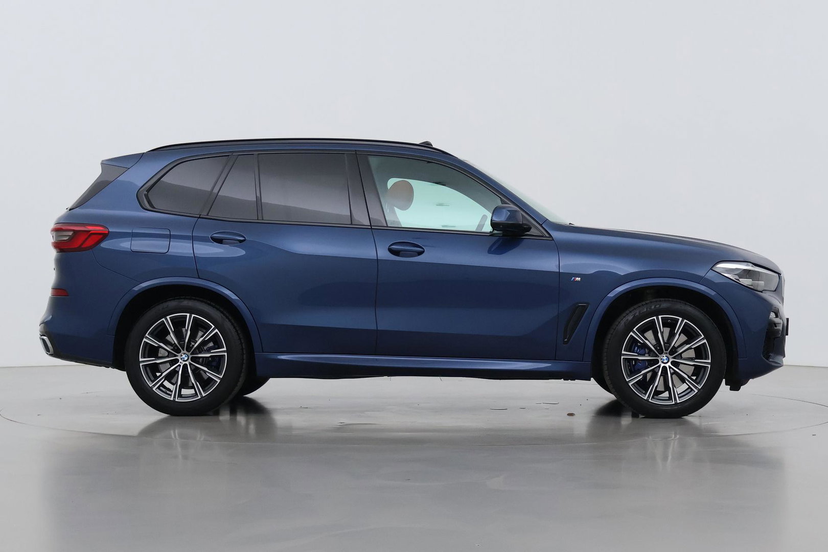 BMW X5 xDrive40i High Executive | 7-persoons | Luchtvering | Trekhaak | Panoramadak