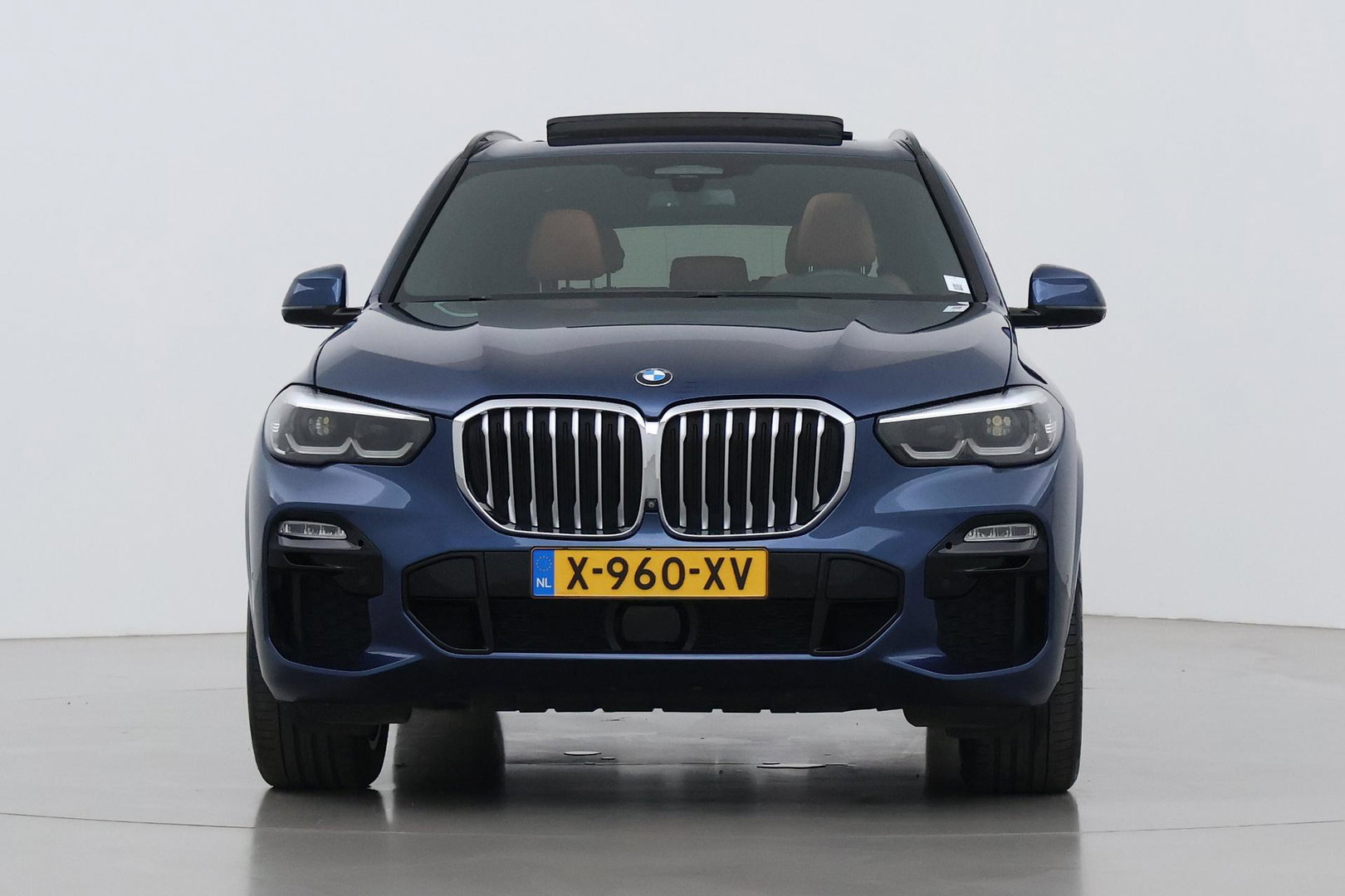 BMW X5 xDrive40i High Executive | 7-persoons | Luchtvering | Trekhaak | Panoramadak