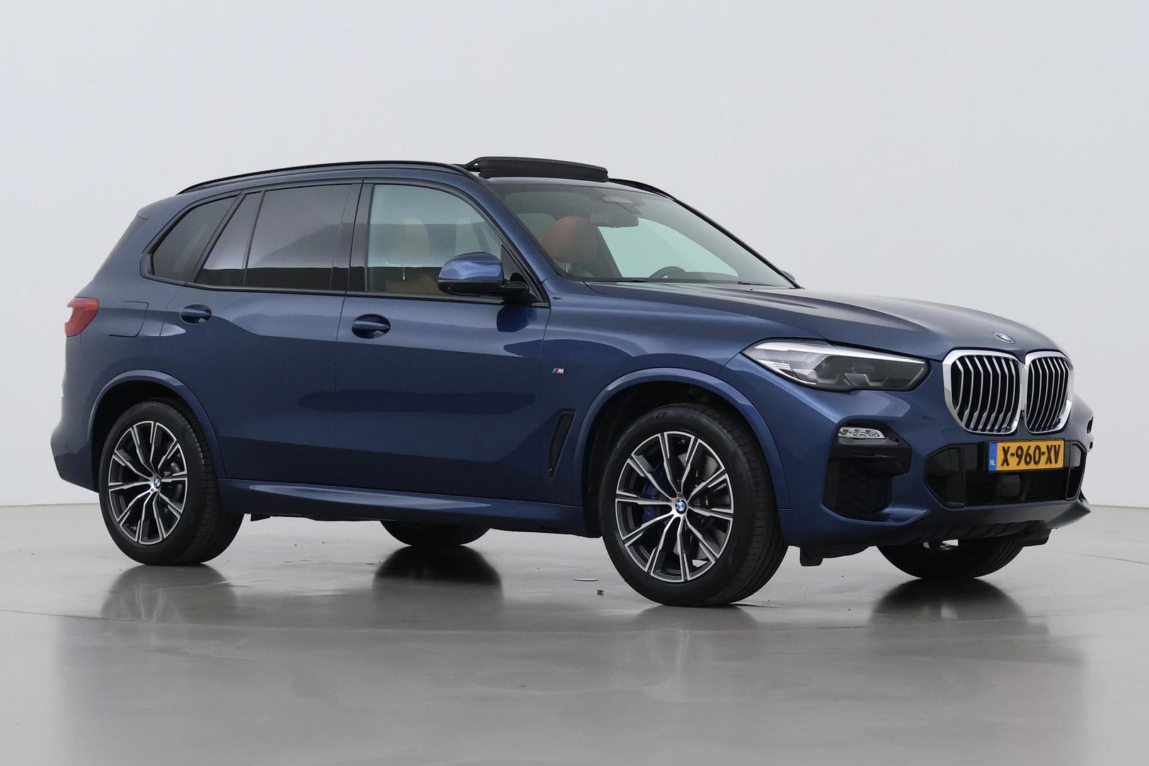BMW X5 xDrive40i High Executive | 7-persoons | Luchtvering | Trekhaak | Panoramadak