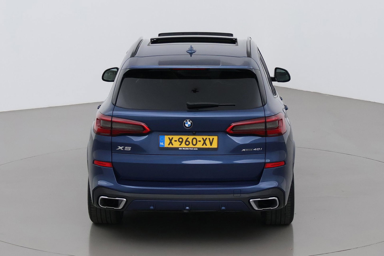 BMW X5 xDrive40i High Executive | 7-persoons | Luchtvering | Trekhaak | Panoramadak