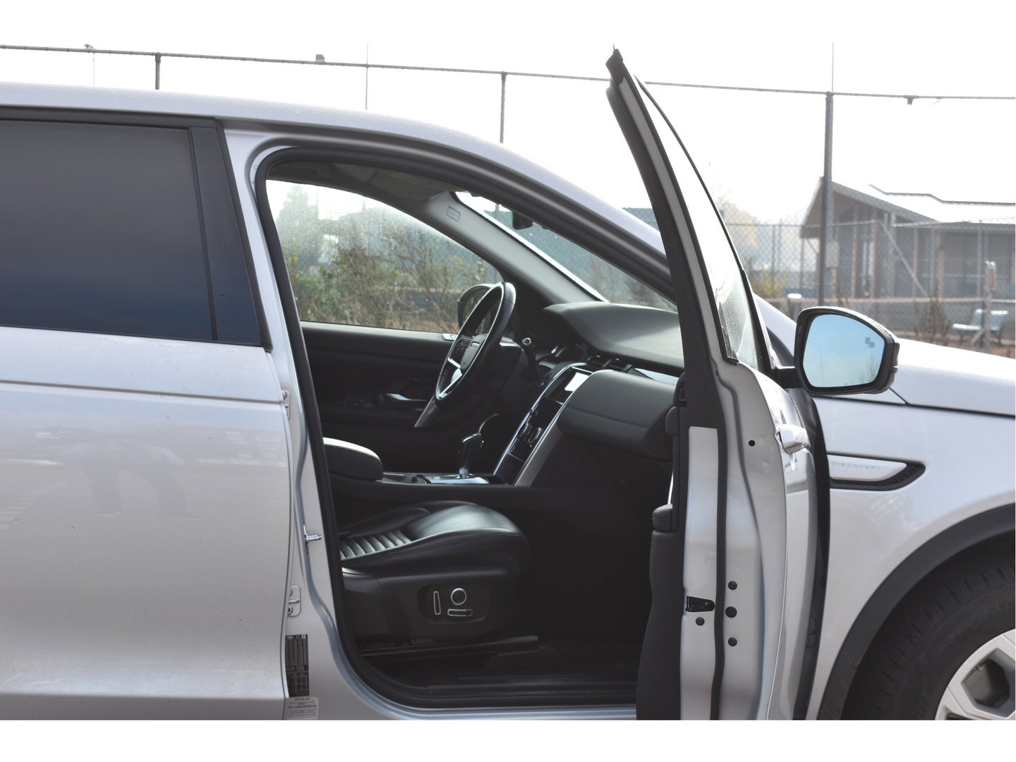Land Rover Discovery Sport Grijs kenteken 2.0 D165 R-Dynamic | 360 gr.camera | Carplay | DAB | Leder | Full LED | Stoelen nog los aanwezig