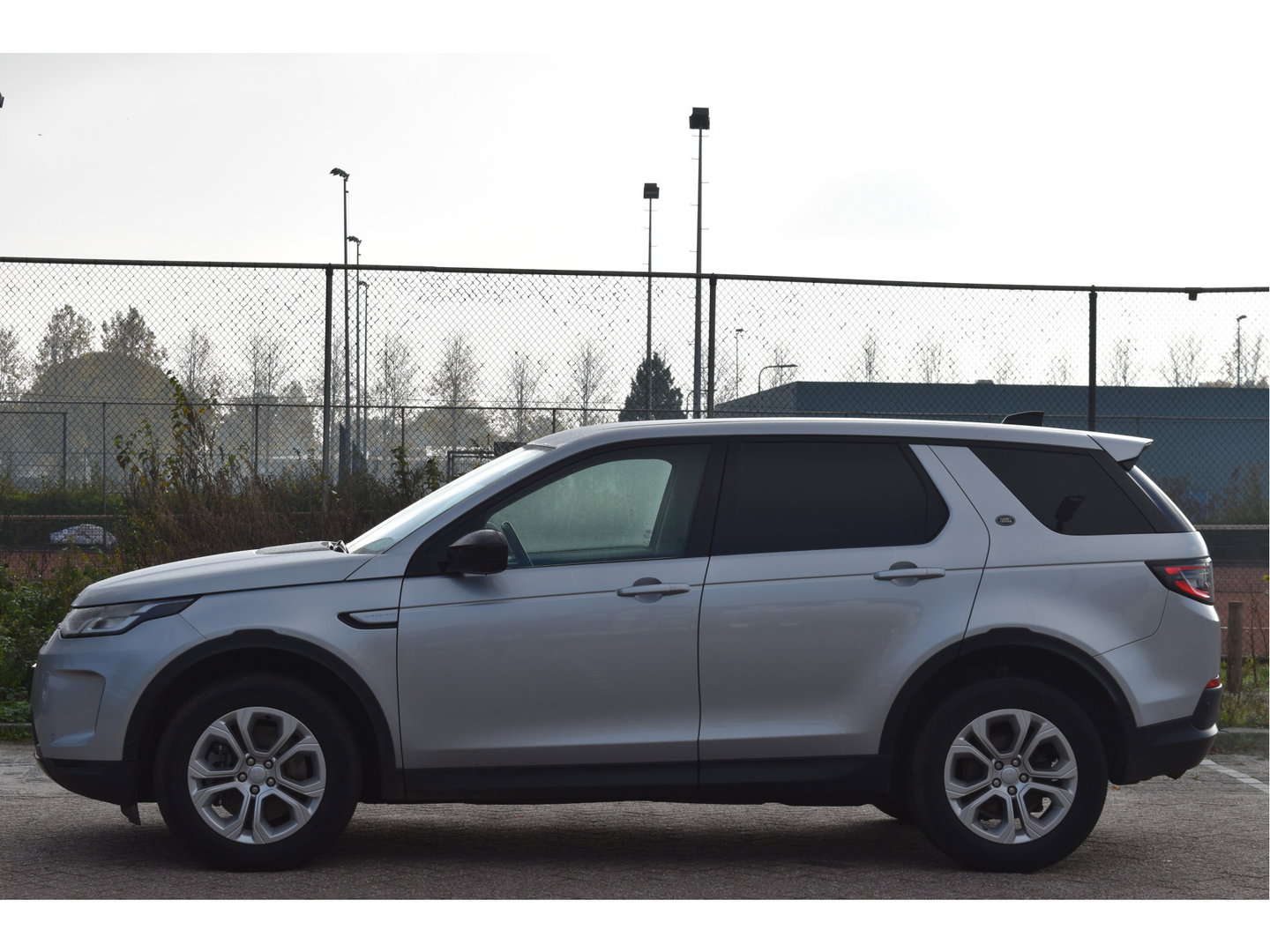 Land Rover Discovery Sport Grijs kenteken 2.0 D165 R-Dynamic | 360 gr.camera | Carplay | DAB | Leder | Full LED | Stoelen nog los aanwezig