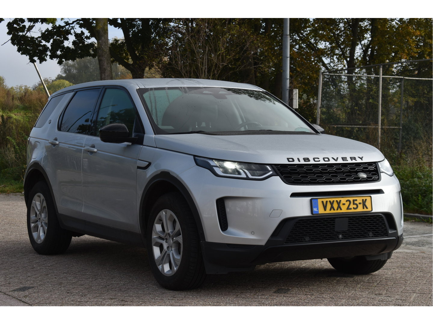 Land Rover Discovery Sport Grijs kenteken 2.0 D165 R-Dynamic | 360 gr.camera | Carplay | DAB | Leder | Full LED | Stoelen nog los aanwezig