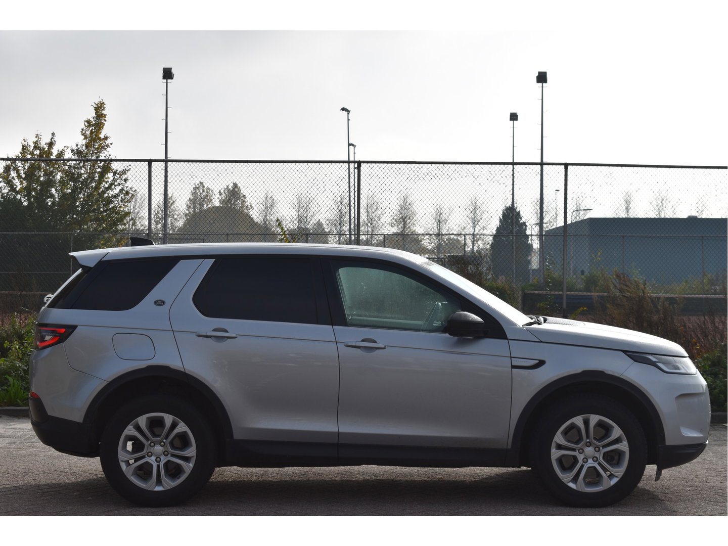 Land Rover Discovery Sport Grijs kenteken 2.0 D165 R-Dynamic | 360 gr.camera | Carplay | DAB | Leder | Full LED | Stoelen nog los aanwezig