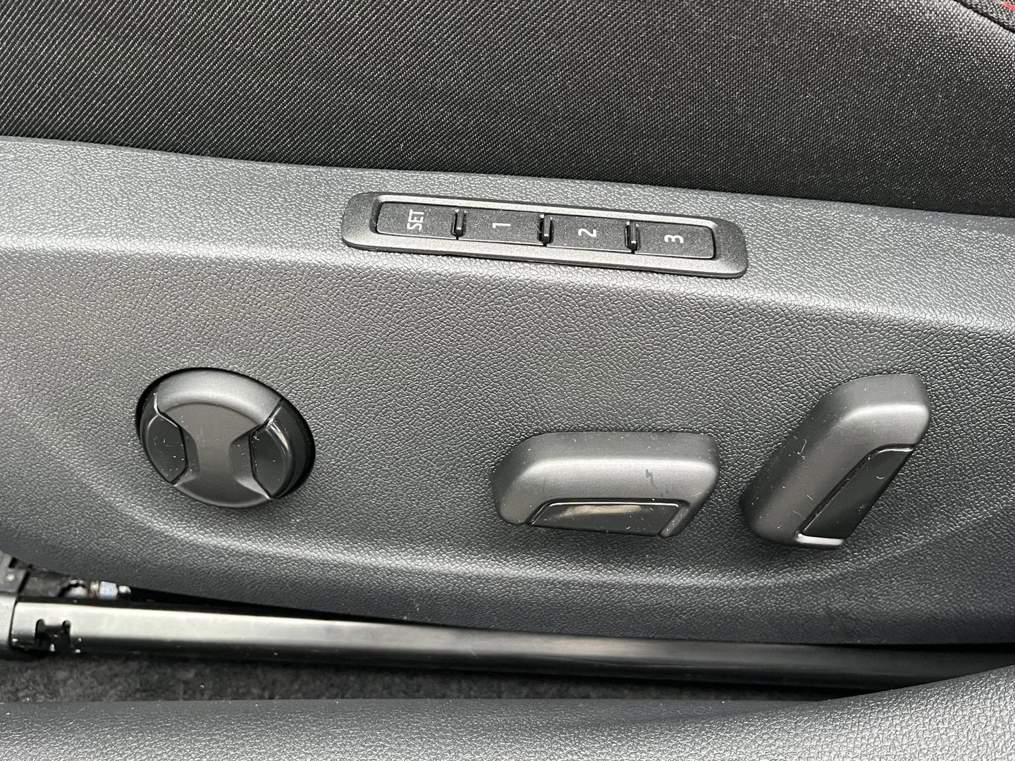Škoda Octavia Combi 1.4 TSI RS iV PHEV Business | PANO | STANDKACHEL | TREKHAAK