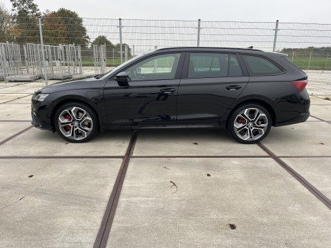 Škoda Octavia Combi 1.4 TSI RS iV PHEV Business | PANO | STANDKACHEL | TREKHAAK