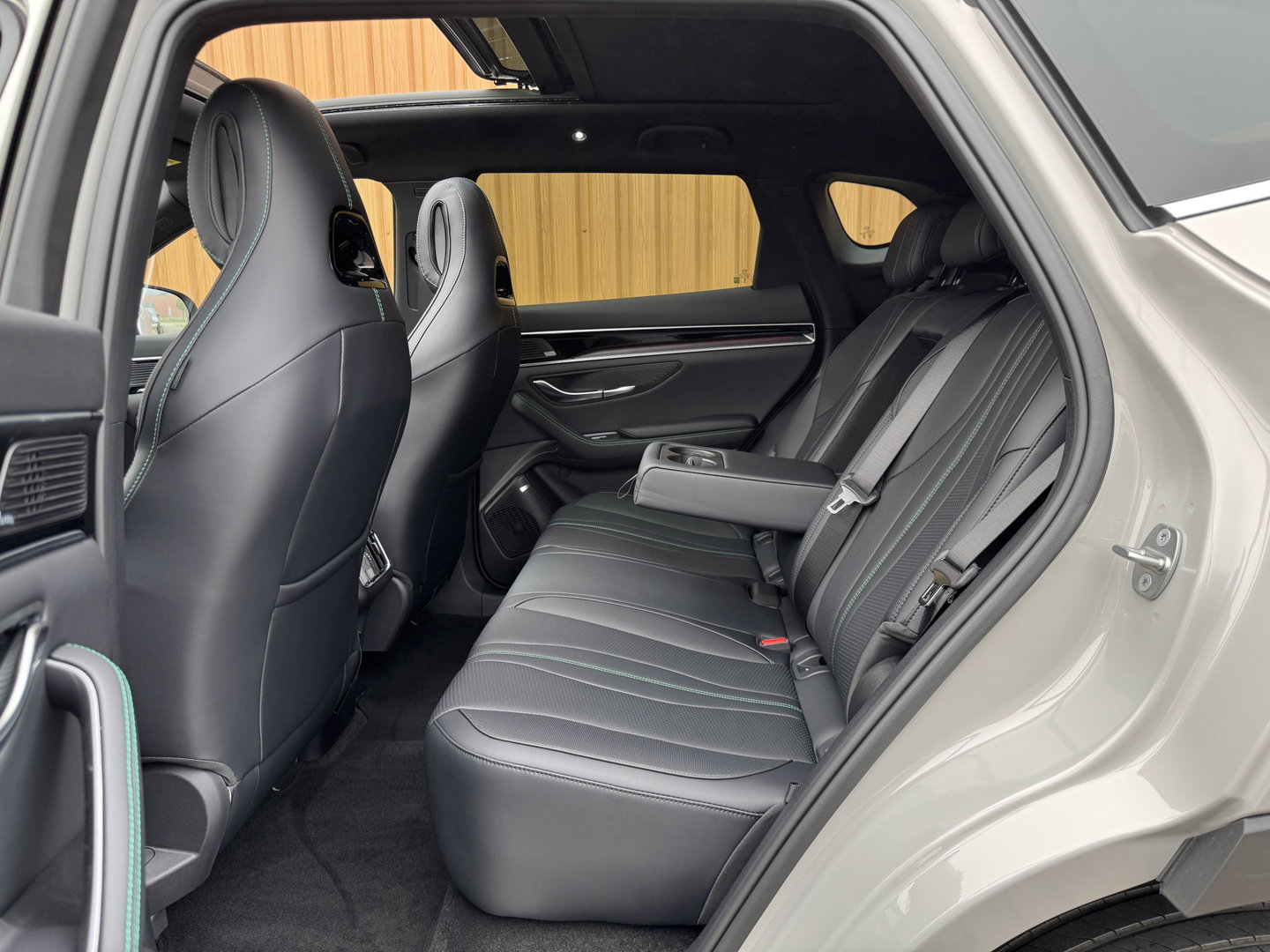 BYD SEAL U 1.5 DM-i FWD Boost | Boundless Cloud | Head-up Display| Apple Carplay | Keyless Go/Entry | Stoelventilatie | 360 Camera | Panorama dak | Rijmodus Regeling |