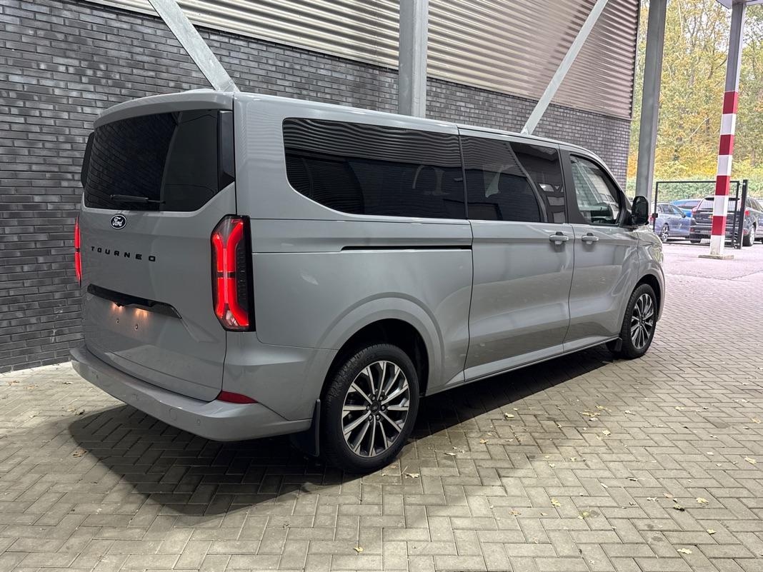 Ford Transit Custom 340 2.5 PHEV L2H1 Titanium X | B&O | 360° Camera | BLIS | Stoel+Stuurverwarming | Keyless | ACC | 19 Inch