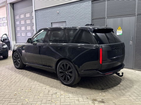 Land Rover Range Rover P550e Autobiography | Meridian Signature | ClearSight | Koelbox | Massage+Ventilatie | Trekhaak | 22 Inch