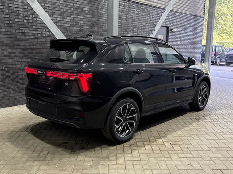 Lynk & Co 01 Lynk&co 1.5 Core | ACC | Camera | Carplay | 19 inch | LED | Draadloos opladen
