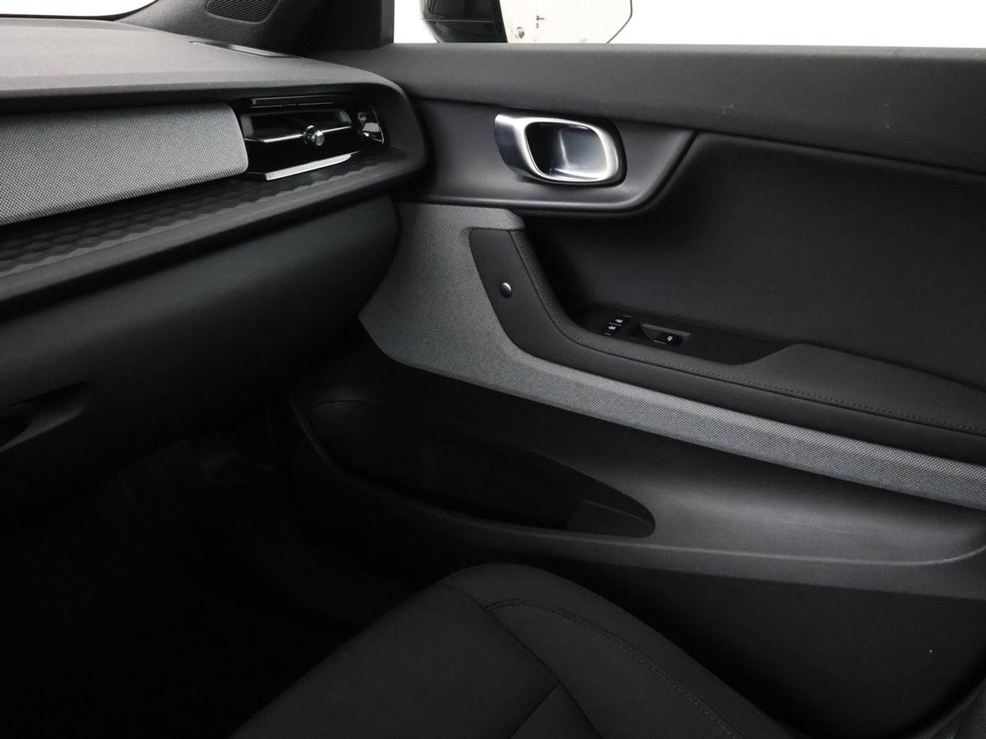 Polestar 2 Long Range Single Motor 78 kWh | SOH 93,2% | Camera | LED | Apple Carplay | Stoelverwarming | DAB |