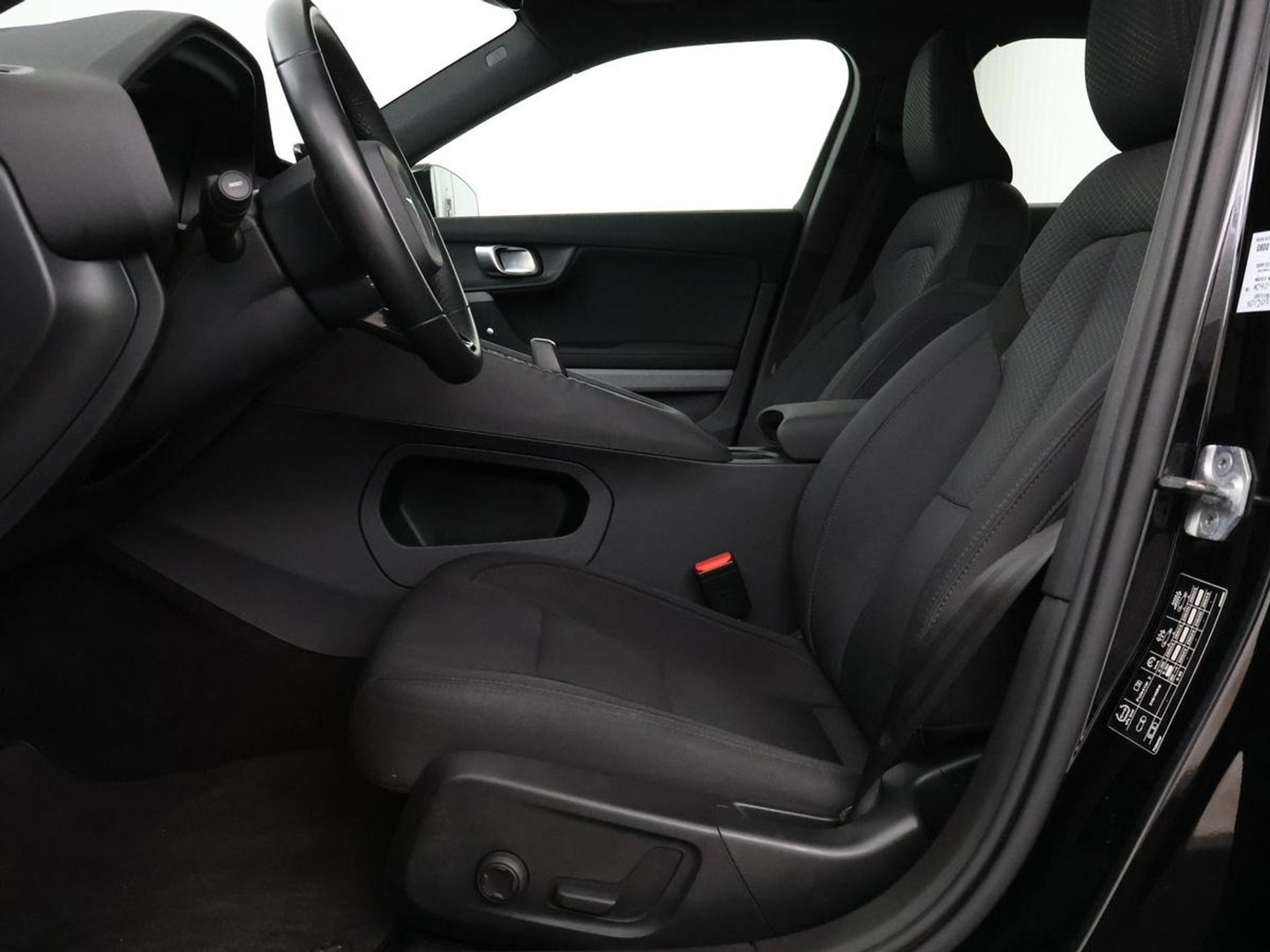 Polestar 2 Long Range Single Motor 78 kWh | SOH 93,2% | Camera | LED | Apple Carplay | Stoelverwarming | DAB |