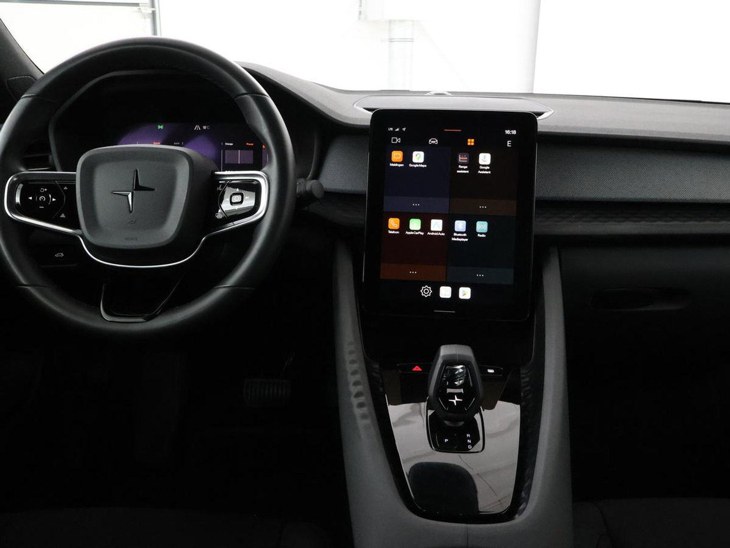 Polestar 2 Long Range Single Motor 78 kWh | SOH 93,2% | Camera | LED | Apple Carplay | Stoelverwarming | DAB |