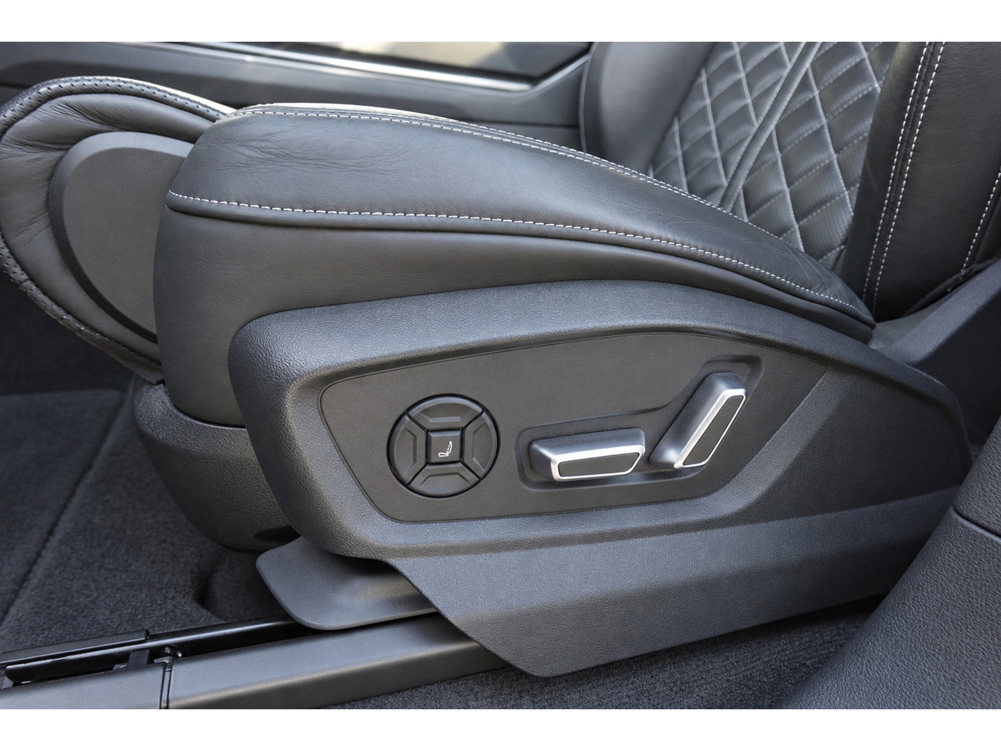 Audi Q8 60 TFSI e quattro Competition 3X S-LINE PANO VOL!!