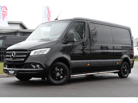 Mercedes-Benz Sprinter 314 2.2 CDI L2H1 Black Edition Cruise, Camera, Carplay, LED, 10,5'' Mbux, Stoelverwarming, Automaat,  Leder, Trekhaak, Uniek!